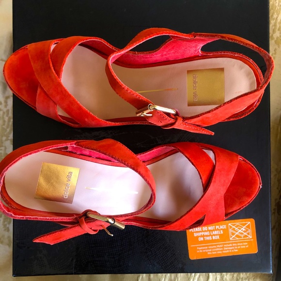 Dolce Vita
Style: Eileen Wedge Sandal - Picture 8 of 11